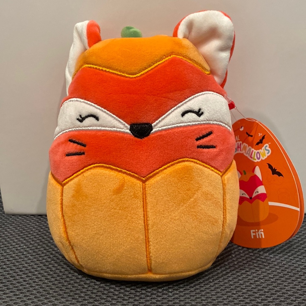 Squishmallow Fifi the Fox Pumpkin 4” Halloween 2023